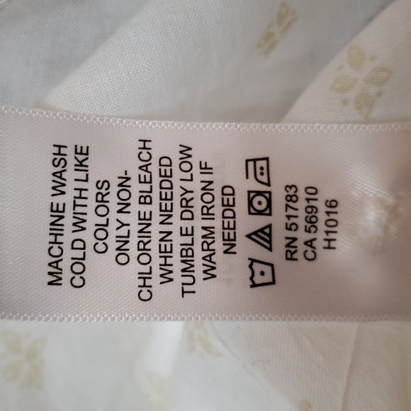 Maurices Printed Button down Shirt 1 White - Picture 7 of 8